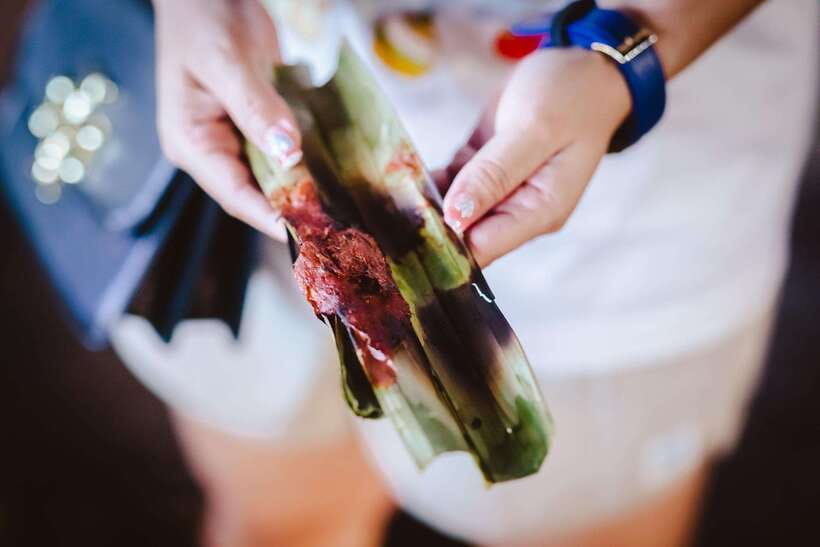 Kuala Lumpur: Sambal Street Food Tour with 15+ Tastings - What the guides add to the experience