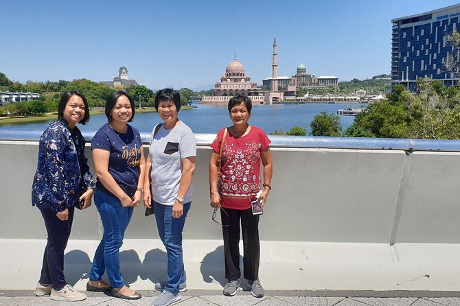 Kuala Lumpur Sightseeing - How the driver shapes the experience
