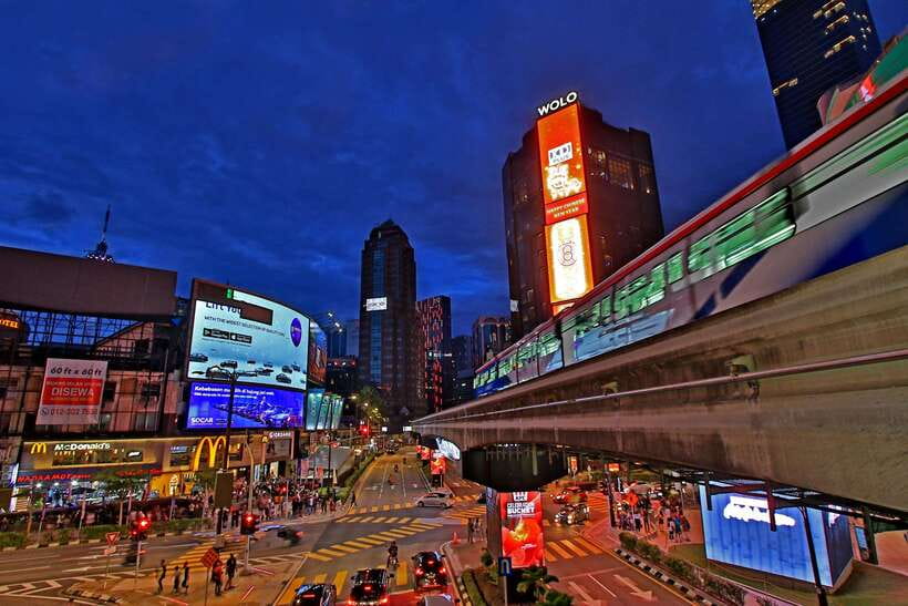 Kuala Lumpur: Sightseeing, Markets, and Food Night Tour - Why this night tour works for a first evening in KL