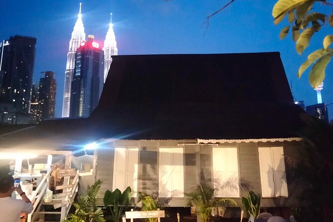 Kuala Lumpur Sunset Evening Cycling Tour - What the guide adds to the ride