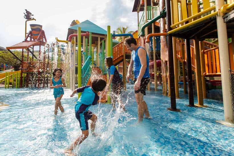 Kuala Lumpur: Sunway Lagoon Entry Ticket - The Night Park from 6 p.m. to 11 p.m.