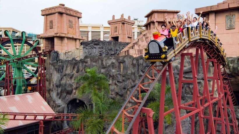 Kuala Lumpur: Sunway Lagoon Theme Park Ticket with Transfer - The morning transfer from Kuala Lumpur
