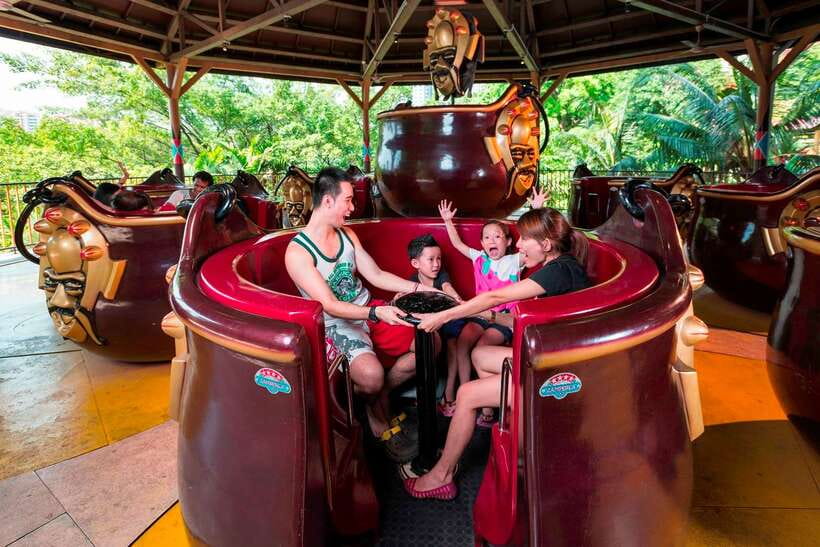 Kuala Lumpur: Sunway Lagoon Theme Park Ticket with Transfer - Weather, outages, and other practical limits