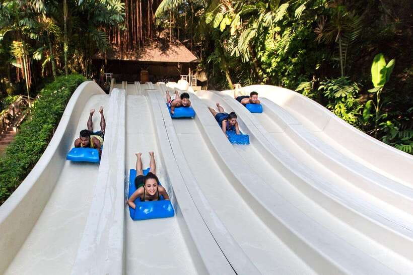 Kuala Lumpur: Sunway Lagoon Ticket & 1-Way Transfer - Nickelodeon Lost Lagoon for younger children