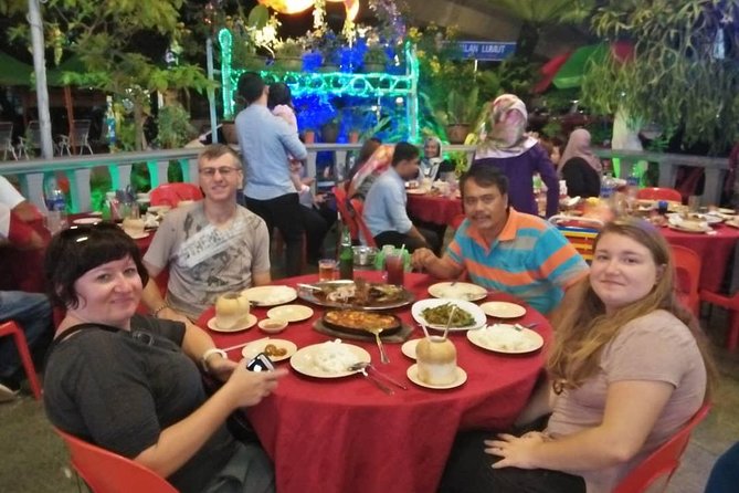 Kuala Selangor Fireflies Tour with Fort Altingsburg & Dinner - The D’Tour Jetty firefly boat ride