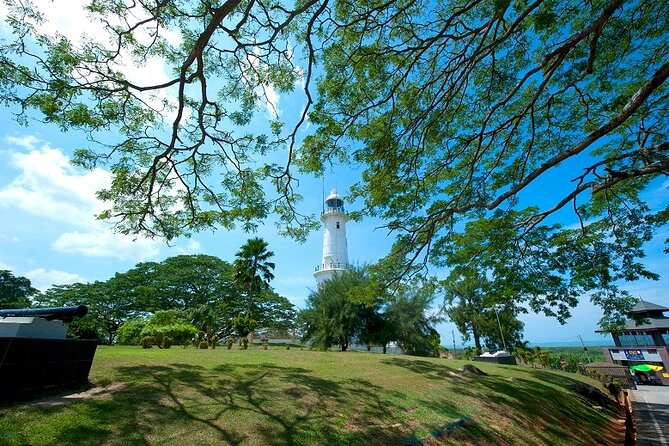 Kuala Selangor Tour from Kuala Lumpur with Fireflies Boat Ride and Seafood Dinner - Transport, guides, and the group size