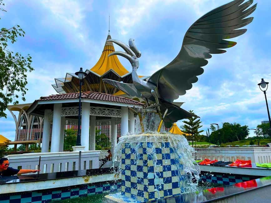 Kuching: Walking Tour with Sampan Boat Ride and Lunch - Gambier Street and the smell of spices
