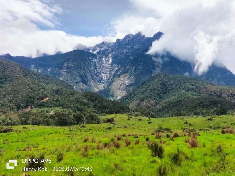 Kundasang : Poring Hot Spring + Desa & Meal Shared Tour - Nabalu Market and the first Mount Kinabalu views