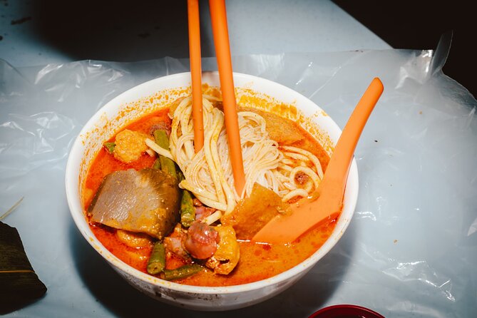 Laksa Lanes Kuala Lumpur Food Tour with 14+ Tastings - The final hour: sweets, drinks, and a full stomach
