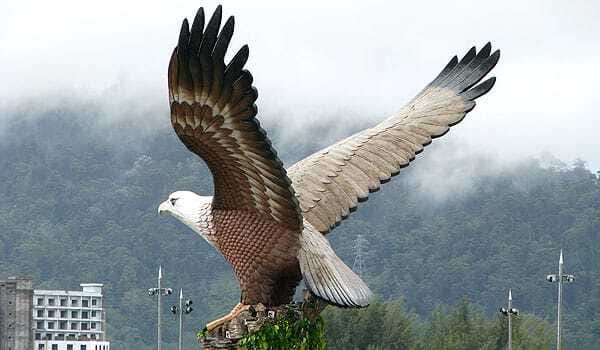 Langkawi: 6-Hour Private Island Highlights Tour - What the guide adds to the drive