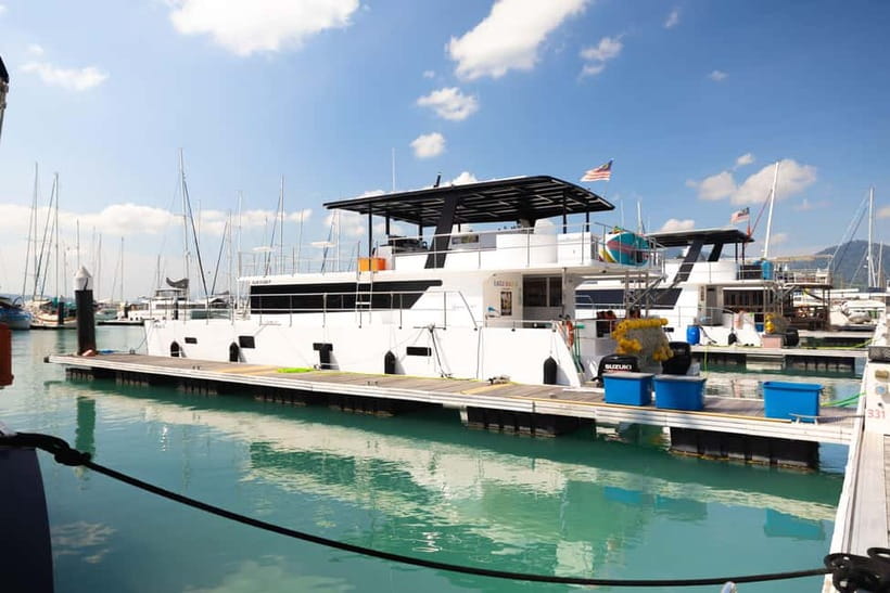 Langkawi: Basic Sunset Cruise - Water activities: more than a sightseeing cruise