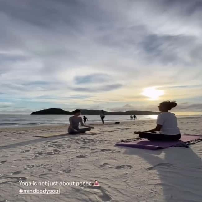 Langkawi: Enchanting Sunset Beach Yoga at Cenang Beach - Sunset yoga on Cenang Beach