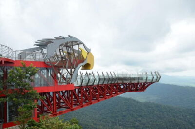 Iconic Landmarks & Natural Wonders Guided Tour