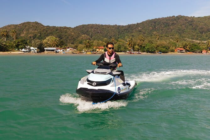 Langkawi Jet Ski Tour Golden Tuba - What the $32.50 price gets you on the water