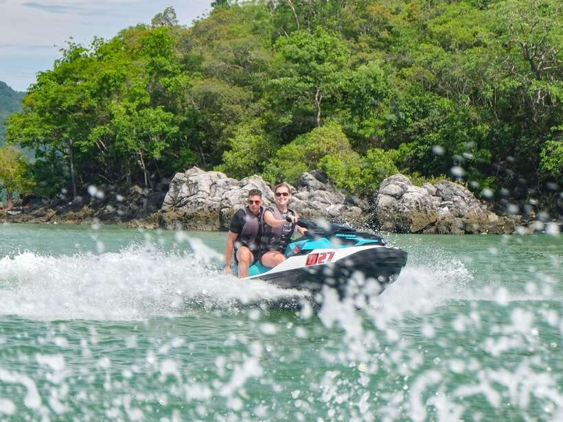 Langkawi: Jet Ski Tour Island Hopping Dayang Bunting - Pregnant Maiden Lake and the shape behind its name