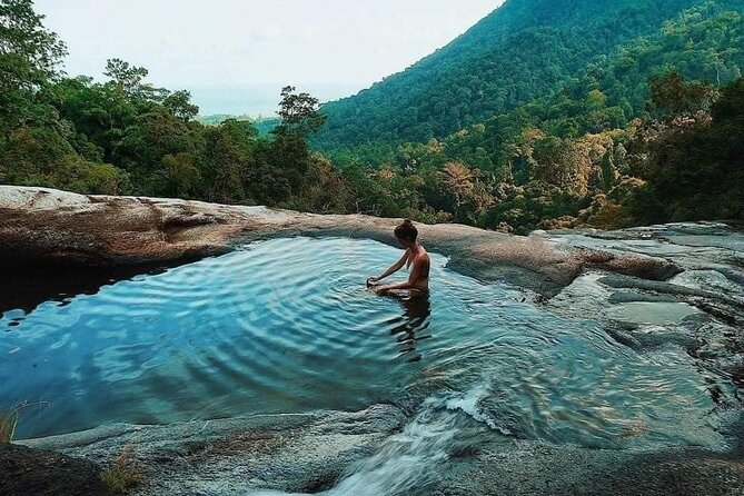 Langkawi Myth & Legend Tour MahsuriTomb TelagaTujuh BerasTerbakar - A practical way to see Langkawi in one day