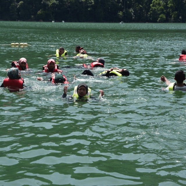 Langkawi:Pregnant Maiden Lake & Islands Hopping Private Boat - Communication and Guide Support
