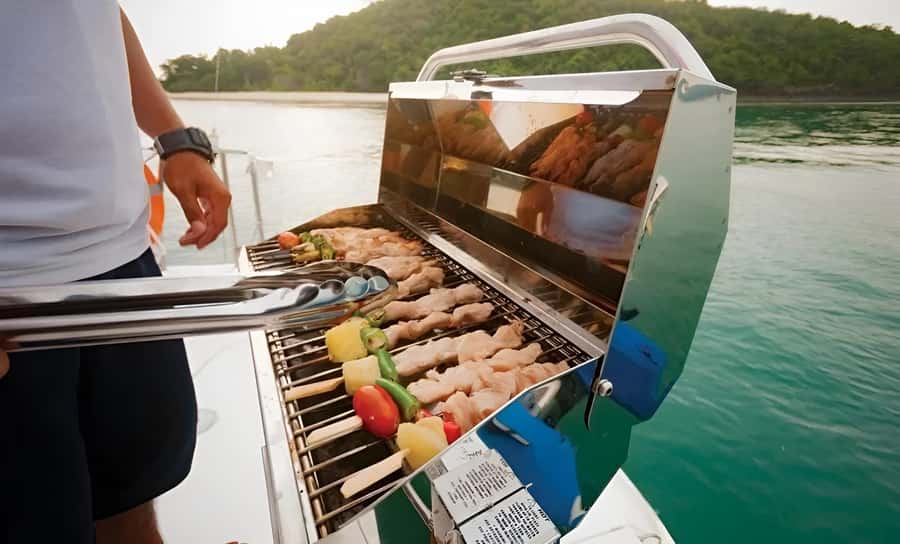 Langkawi: Sunset Cruise Experience - The sunset hour from 6:30 PM to 7:30 PM