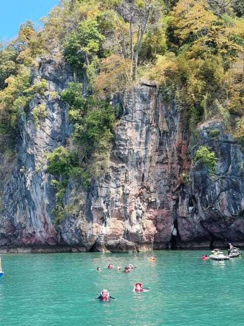 Langkawi: Tanjung Rhu Mangrove Speedboat Tour - Who will enjoy this Langkawi tour