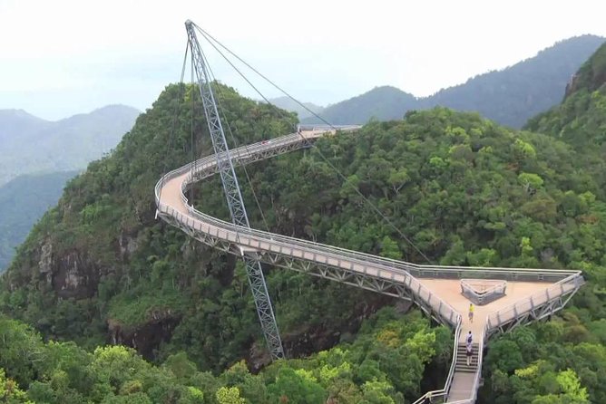 Langkawi Tour with SkyBridgewalk,Langkawi Cable Car,Oriental Village pass - Why the SkyCab and Sky Bridge make this tour worthwhile