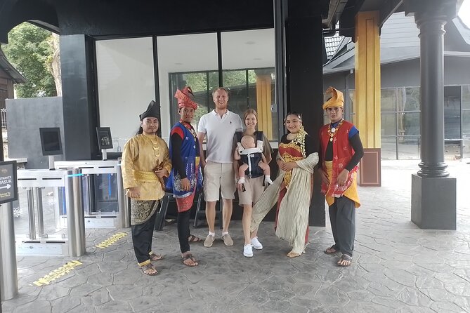 MALACCA DAY TRIP (Price based per Car) - Mini Malaysia and the 13 traditional houses