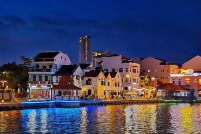 Malacca Night Tour with River Cruise & Trishaw Ride from KL (SIC)