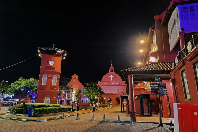 Malacca Night Tour with River Cruise & Trishaw Ride from KL (SIC) - What the shared vehicle means for your day