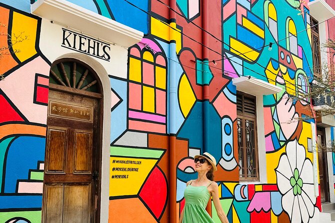Malacca's Famous Spots: Private Day Tour - Dutch Square and Christ Church pack in colonial Malacca