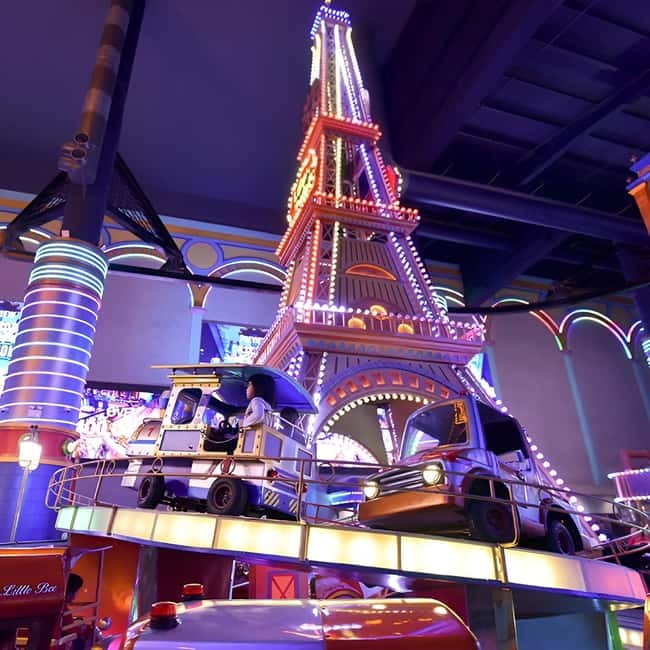 Malaysia: Genting Skytropolis Indoor Theme Park Ticket - Food, breaks, and the wider Genting complex