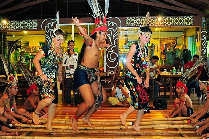 Mari-Mari Cultural Village Tour Including Lunch - House tours and demonstrations that make the visit practical