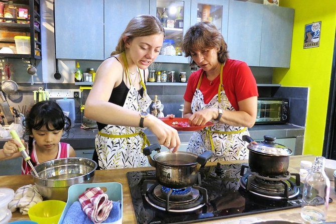 Market Visit & Private Hands-on Cooking Class at Daun Senja - Small details that can make the morning easier