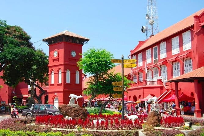 Melaka Full-Day Trip From Kuala Lumpur - Bukit China and the Melaka Warrior Monument