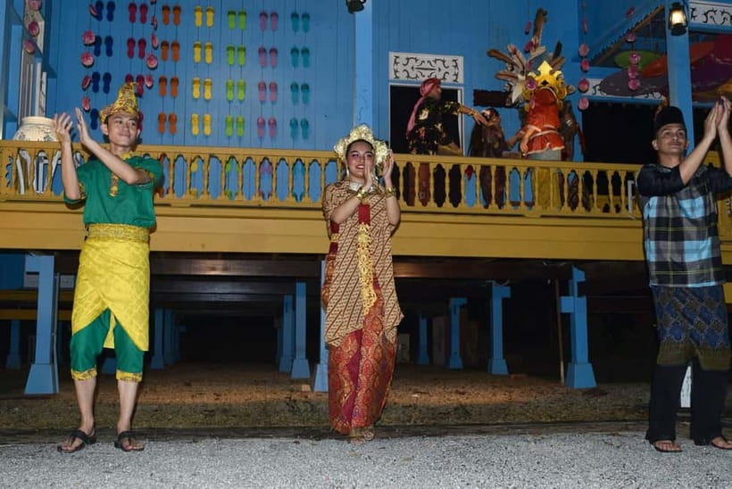 Melaka: Malaysia Heritage Studios Entry Ticket - Costumes, carvings, and the visual details