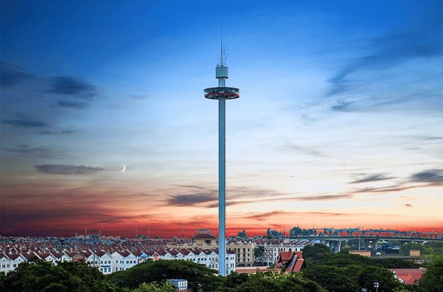 Melaka: Menara Taming Sari Tower E-Ticket - Who should ride the Taming Sari Tower?