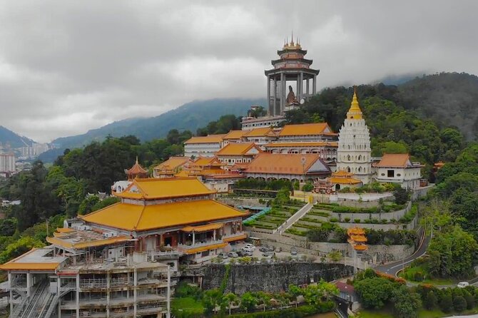 Penang City Private Half Day Tour With Khoo Kongsi & Kek Lok Si - Fort Cornwallis and the colonial chapter