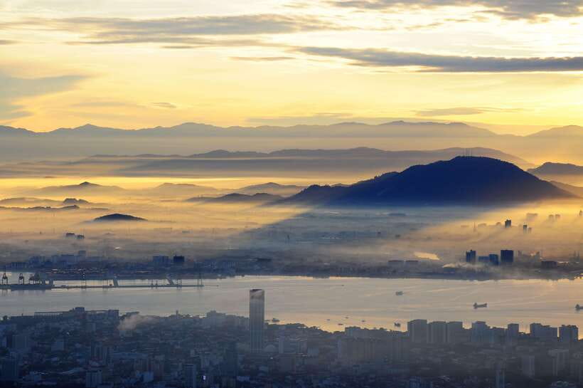 Penang: Kek Lok Si Temple and Penang Hill Guided Tour - Why This Four-Hour Tour Works