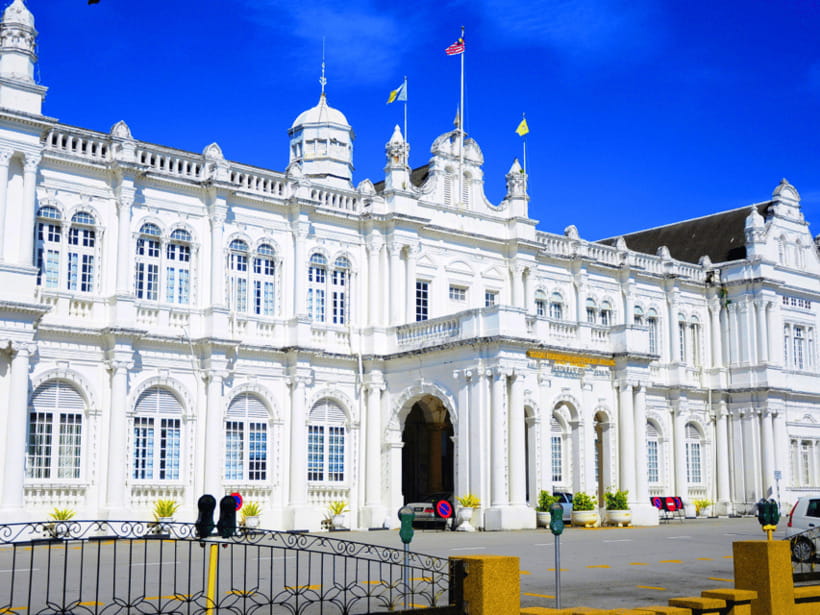 Penang: Trishaw Ride and Hawker Center Food Tour - Should you book this Penang food and trishaw tour?