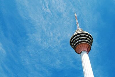 Petronas Twin Towers Skybridge and Kuala Lumpur City Tour