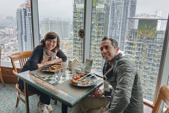 Petronas Twin Towers Special Entrance & Dining With Expert Guide - Why the Petronas Skybridge feels different
