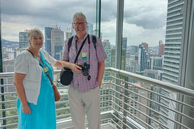 Petronas Twin Towers Special Entrance & Dining With Expert Guide - Practical timing and cancellation advice