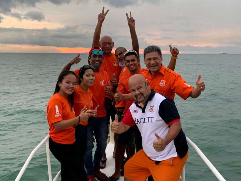 Port Dickson: Dragon Sunset Cruise with Salt Water Jacuzzi - What this Port Dickson cruise is really like