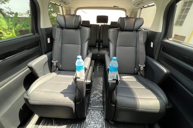 Premium Airport Transfer Kuala Lumpur - Airport pickup at Terminal 1 or Terminal 2
