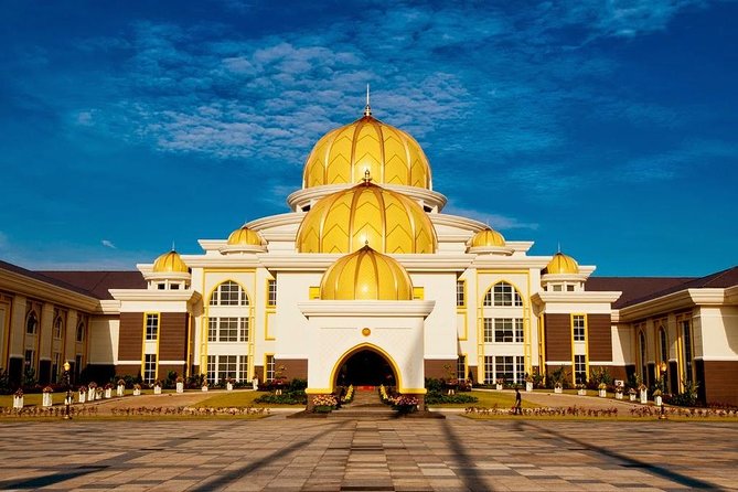 Private Half-Day Kuala Lumpur City Tour with KL Tower Observation Deck Ticket - Petronas Twin Towers and the Golden Triangle