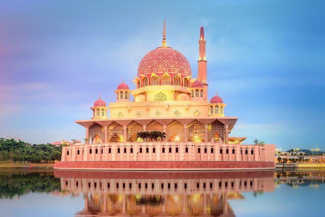 Private Half-Day Putrajaya Tour with Lake Cruise from Kuala Lumpur - Putrajaya Lake, the tour’s best change of pace