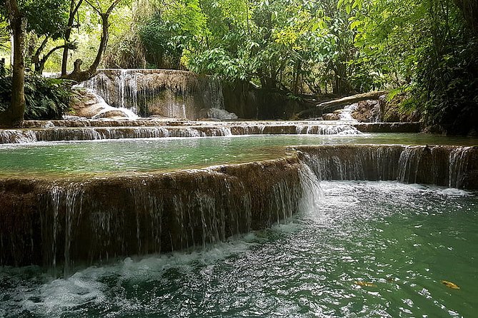 Private Kanching Waterfalls with Batu Caves & Ramayana Caves Tour - Ramayana Cave: a colorful story inside the rock