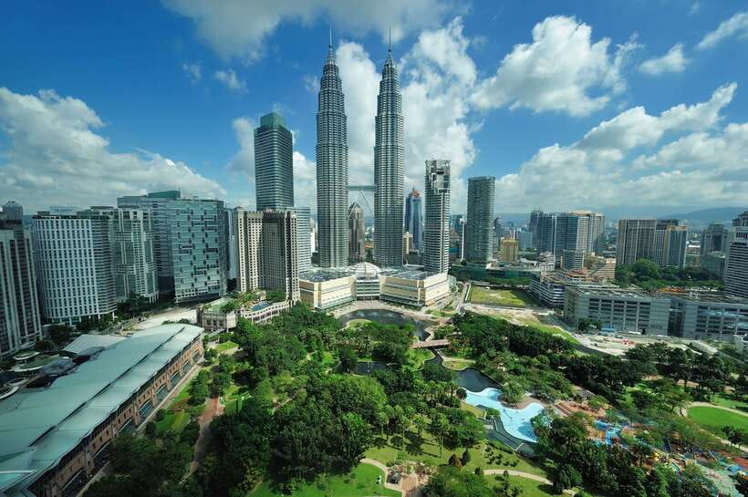 Private Kuala Lumpur and Putrajaya Highlights in One Day - One day, two very different Malaysian cities