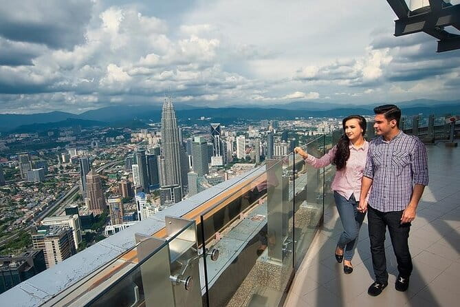 Private Kuala Lumpur City Tour with KL Tower & Batu Caves - Petronas Twin Towers: a photo stop, not a tower visit