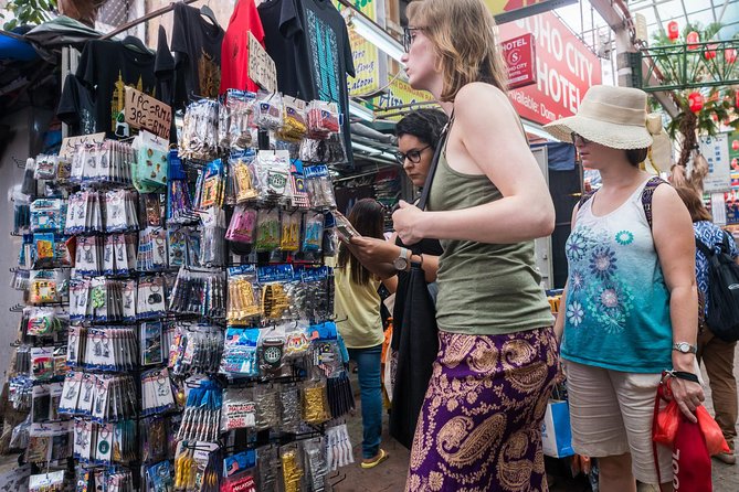 Private Kuala Lumpur Night Market And Food Tour - Masjid India and a final taste of street food