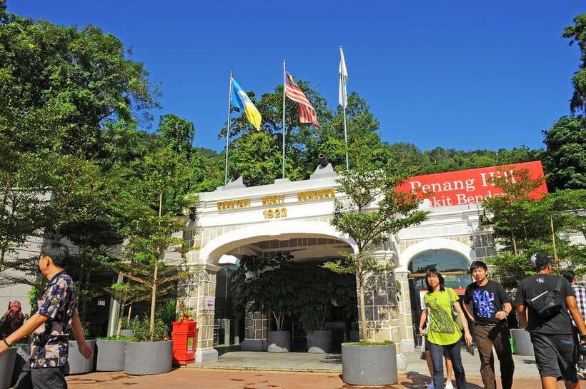 Private Penang City Tour with Kek Lok Si Temple - A taste of Penang White Coffee