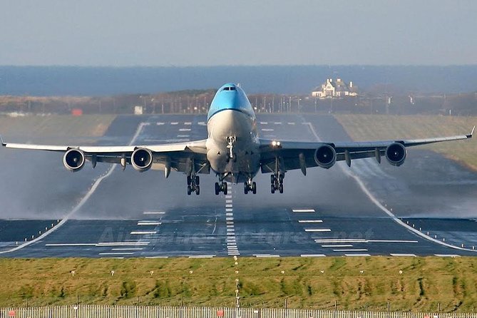 Private Return Transfer: Langkawi Airport (Airport-Hotel-Airport) - A private start at Langkawi International Airport